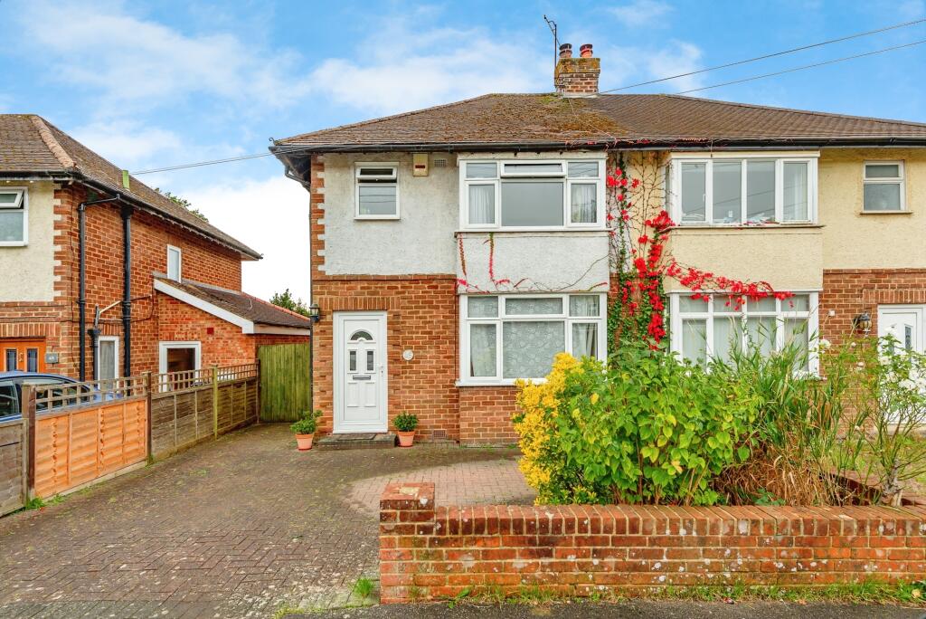 3 bedroom semi-detached house for sale in Forest View Road, East ...