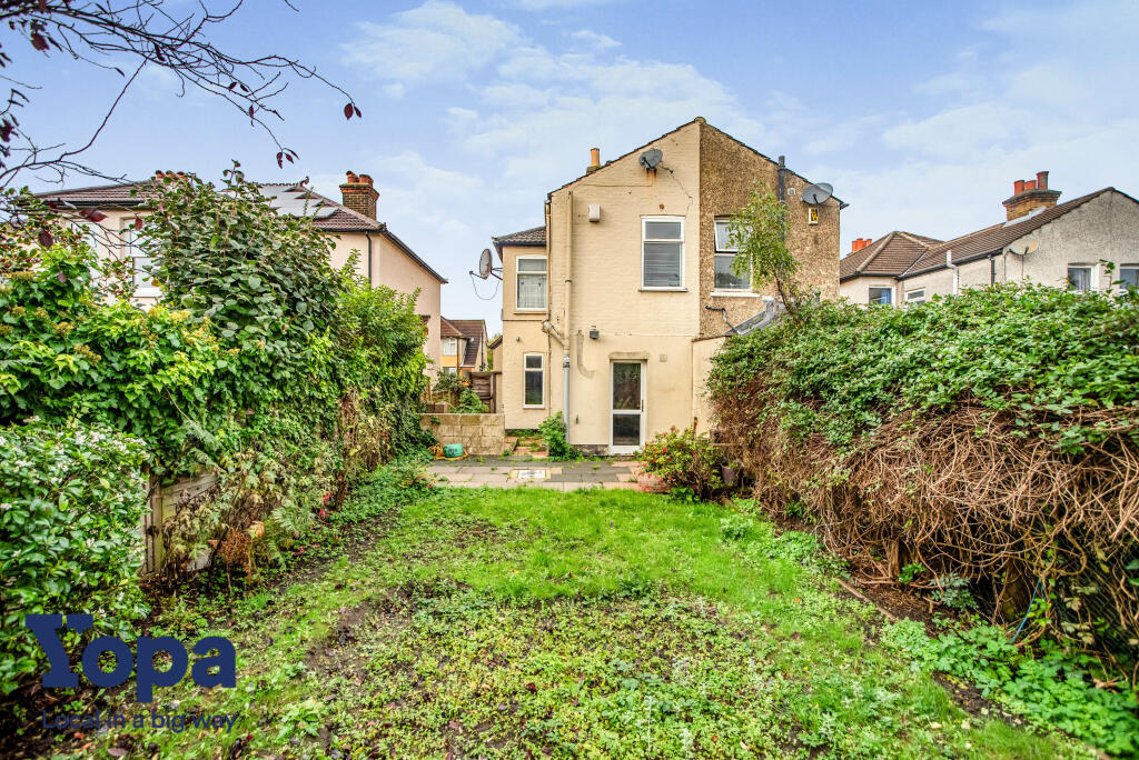 3 bedroom semidetached house for sale in Belvedere Road, Bexleyheath, DA7
