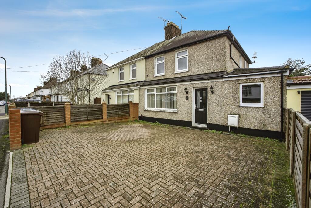4 bedroom semidetached house for sale in Cedar Road, Dartford, DA1
