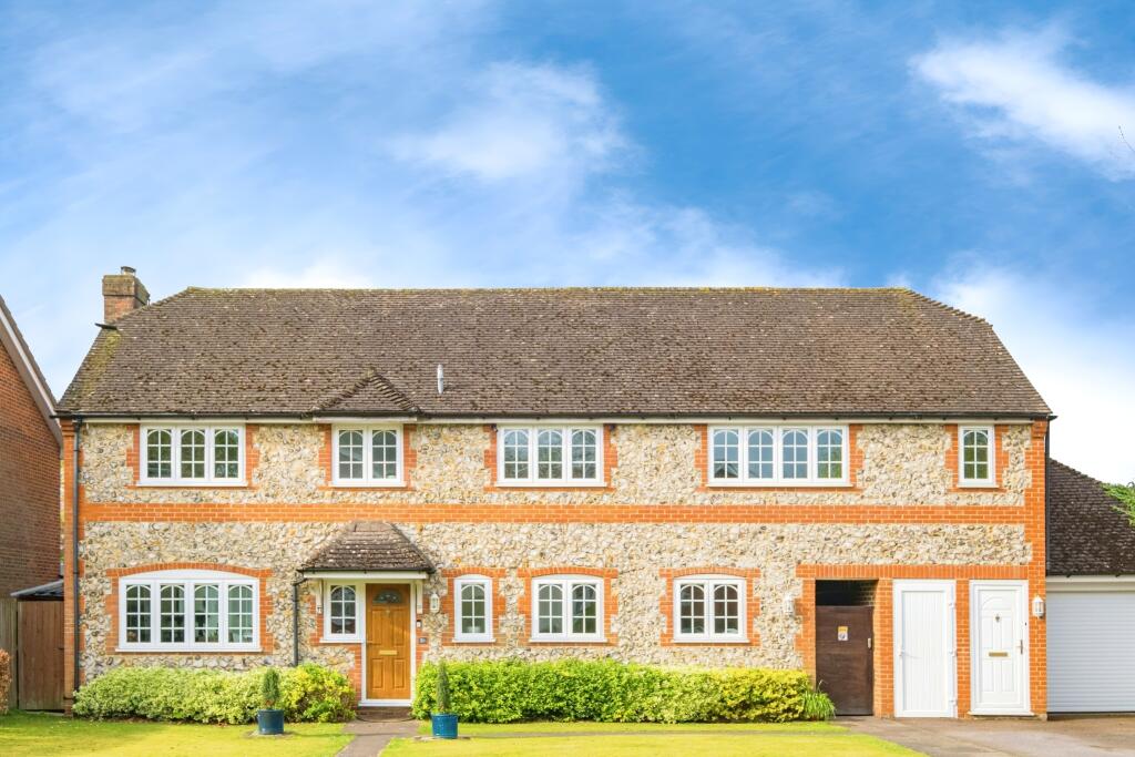 5 bedroom detached house for sale in Laird Court, Bagshot, GU19