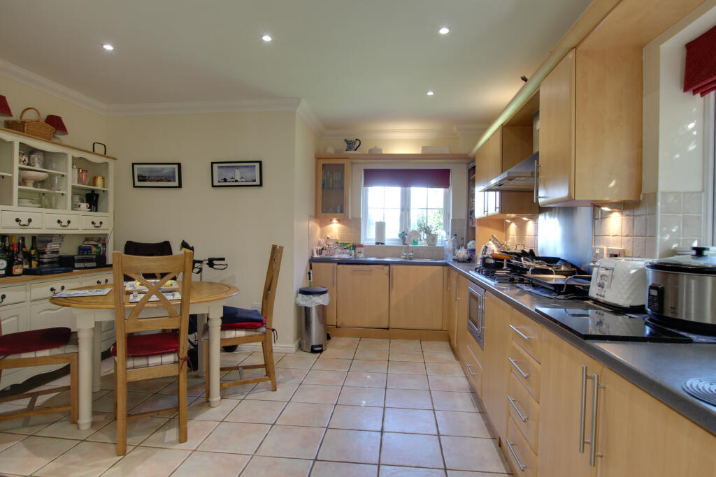 Additional property image - Foreland Heights, Broadstairs, CT10