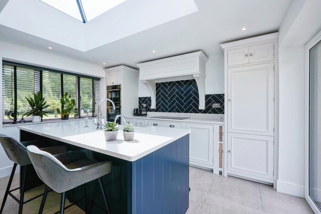 Additional property image - London Road, Temple Ewell, CT16