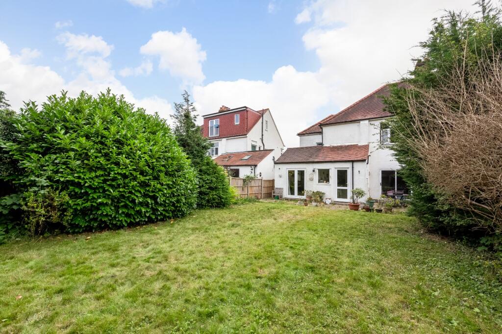 Additional property image - Fryston Avenue, Coulsdon, CR5