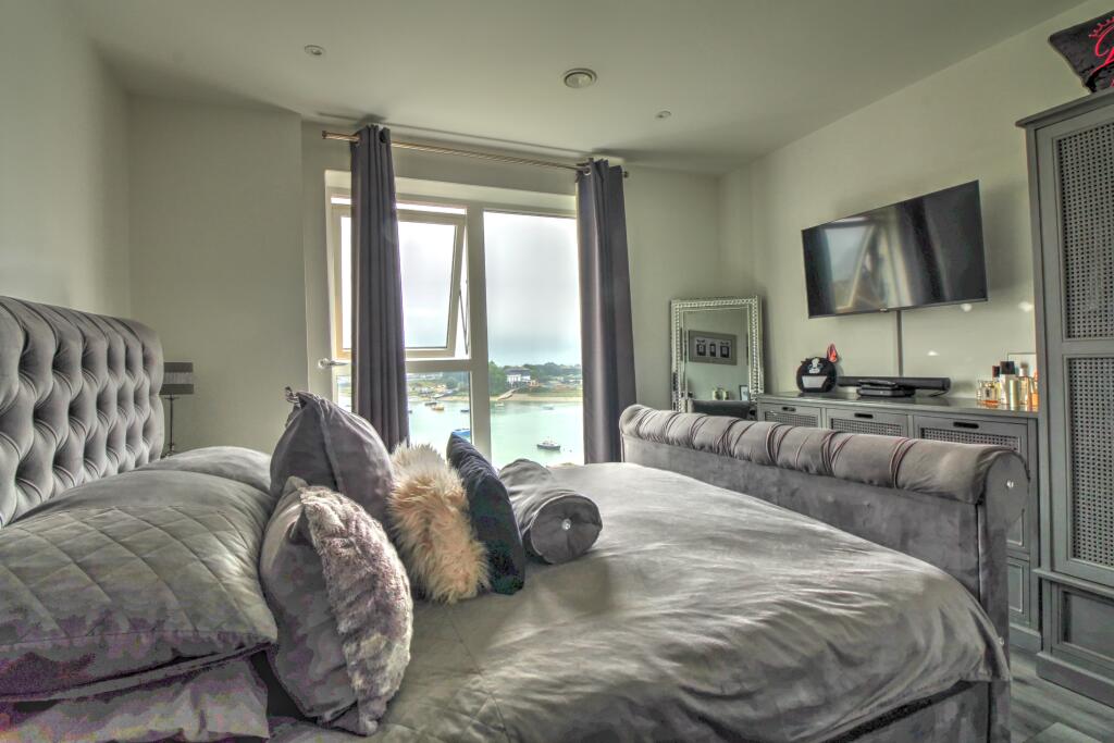 Additional property image - Salt Marsh Road, Shoreham-by-sea, BN43
