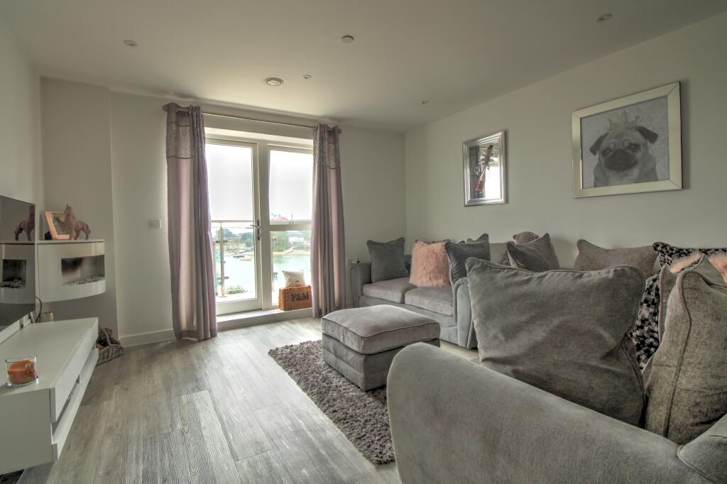 Additional property image - Salt Marsh Road, Shoreham-by-sea, BN43