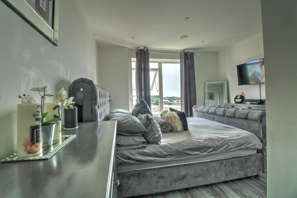 Additional property image - Salt Marsh Road, Shoreham-by-sea, BN43