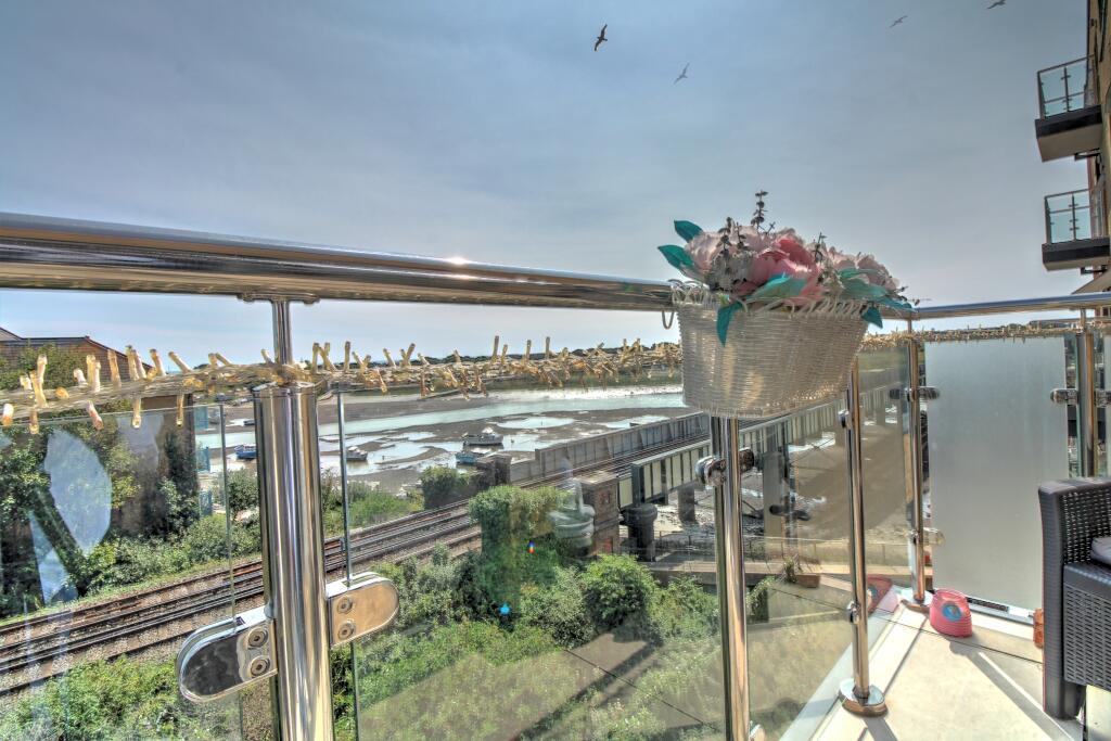Additional property image - Salt Marsh Road, Shoreham-by-sea, BN43