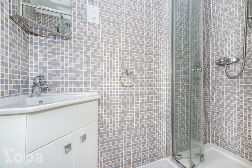 Additional property image - Regency Way, Bexleyheath, DA6