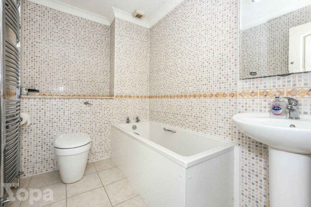 Additional property image - Regency Way, Bexleyheath, DA6