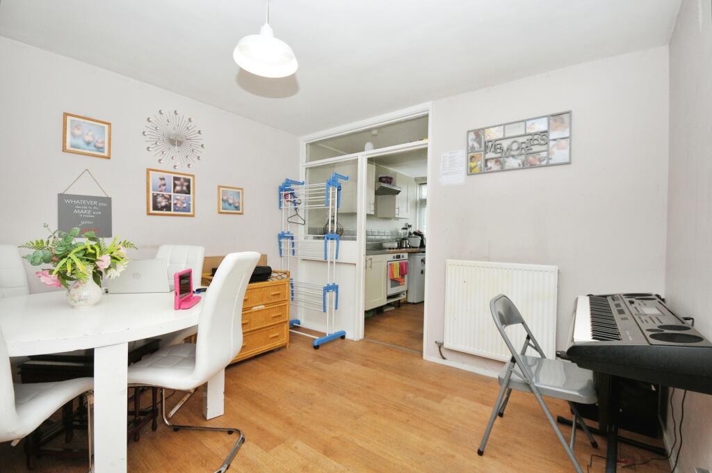 Additional property image - Selwyn Place, Orpington, BR5