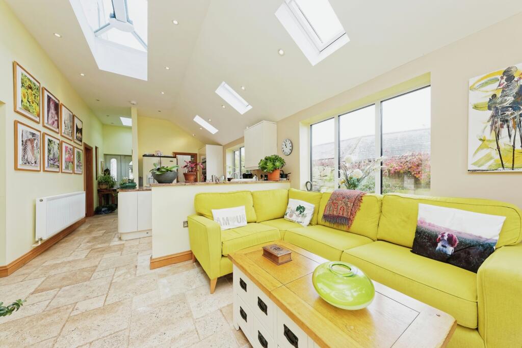 Additional property image - Dent-de-lion Court, Margate, CT9