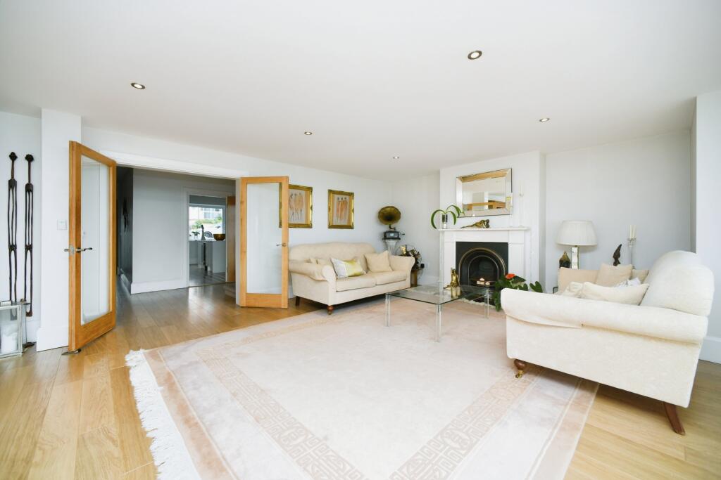 Additional property image - The Cliff, Brighton, BN2