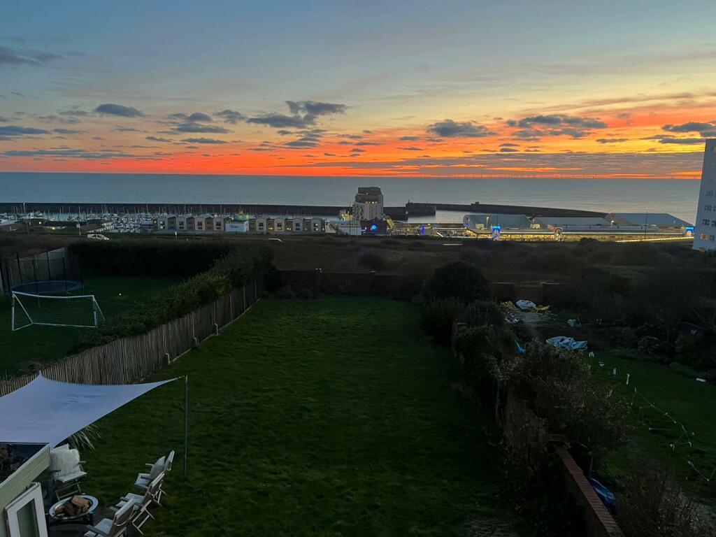 Additional property image - The Cliff, Brighton, BN2