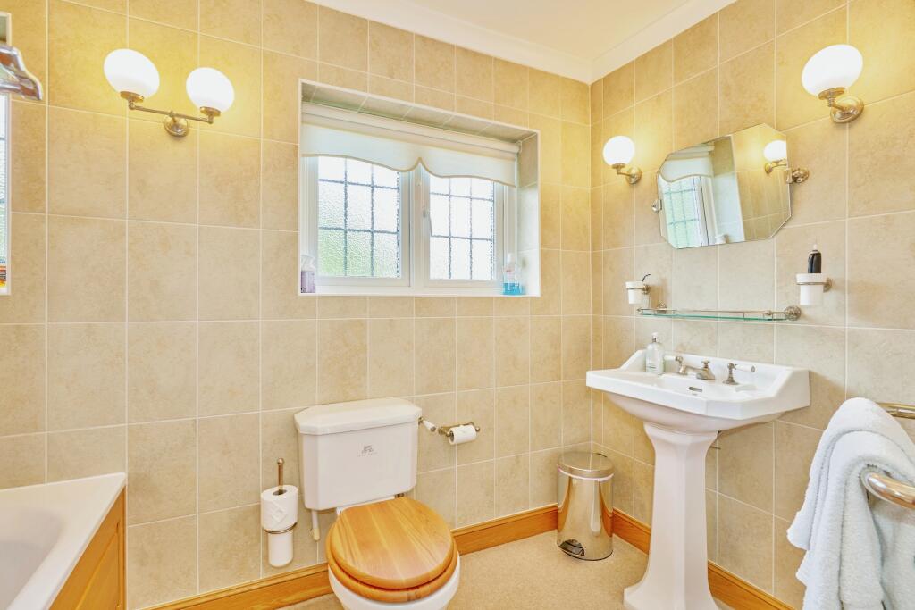 Additional property image - Croham Valley Road, South Croydon, CR2