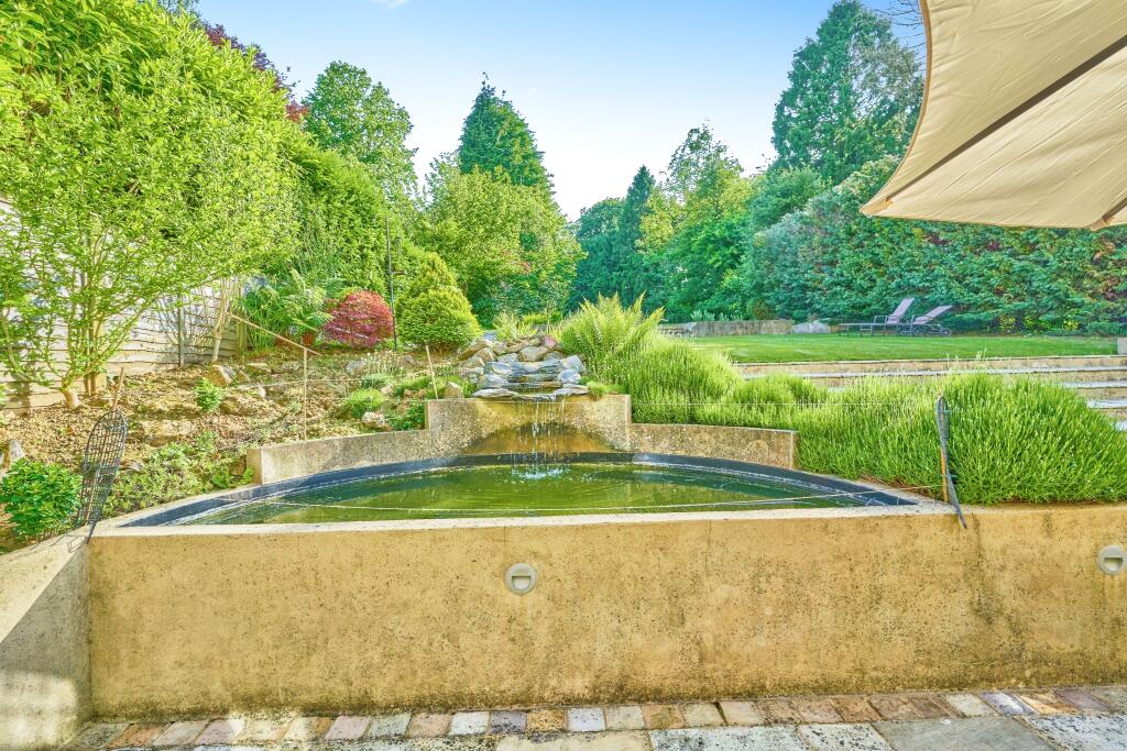 Additional property image - Croham Valley Road, South Croydon, CR2