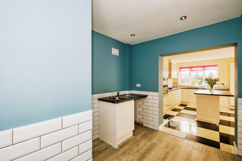 Additional property image - Clun Road, Littlehampton, BN17
