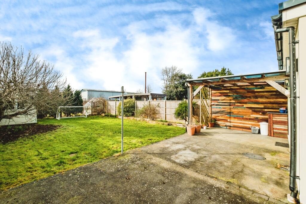 Additional property image - Clun Road, Littlehampton, BN17