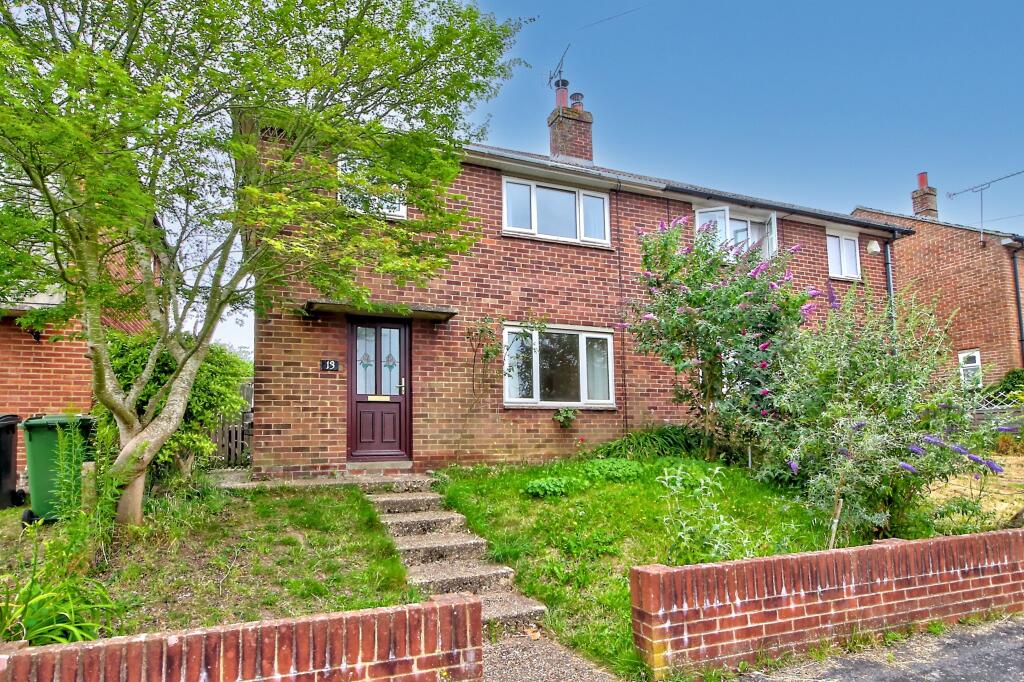 3 bedroom semi-detached house