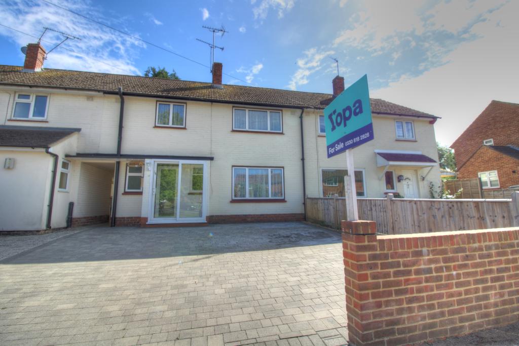 3 bedroom terraced house for sale in Hartley Road, Westerham, Sevenoaks, TN16