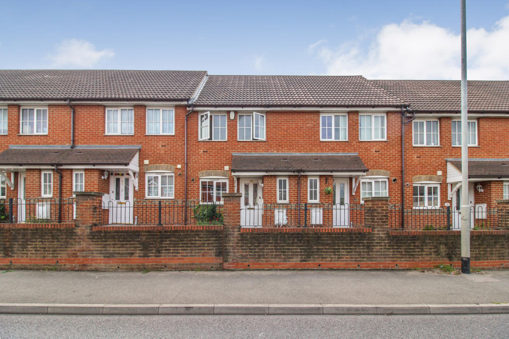 2 bedroom terraced house for sale in Watling Street, Dartford, DA2