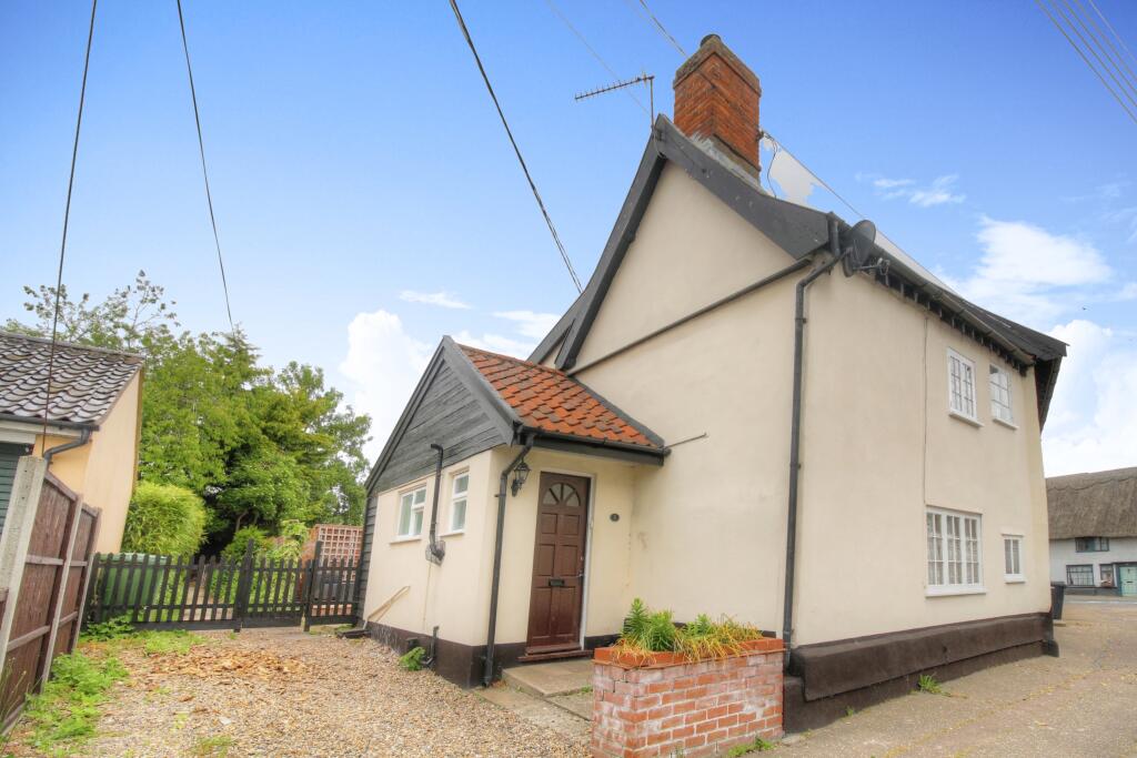 3 bedroom cottage for sale in Diss Road, Scole, Diss, IP21