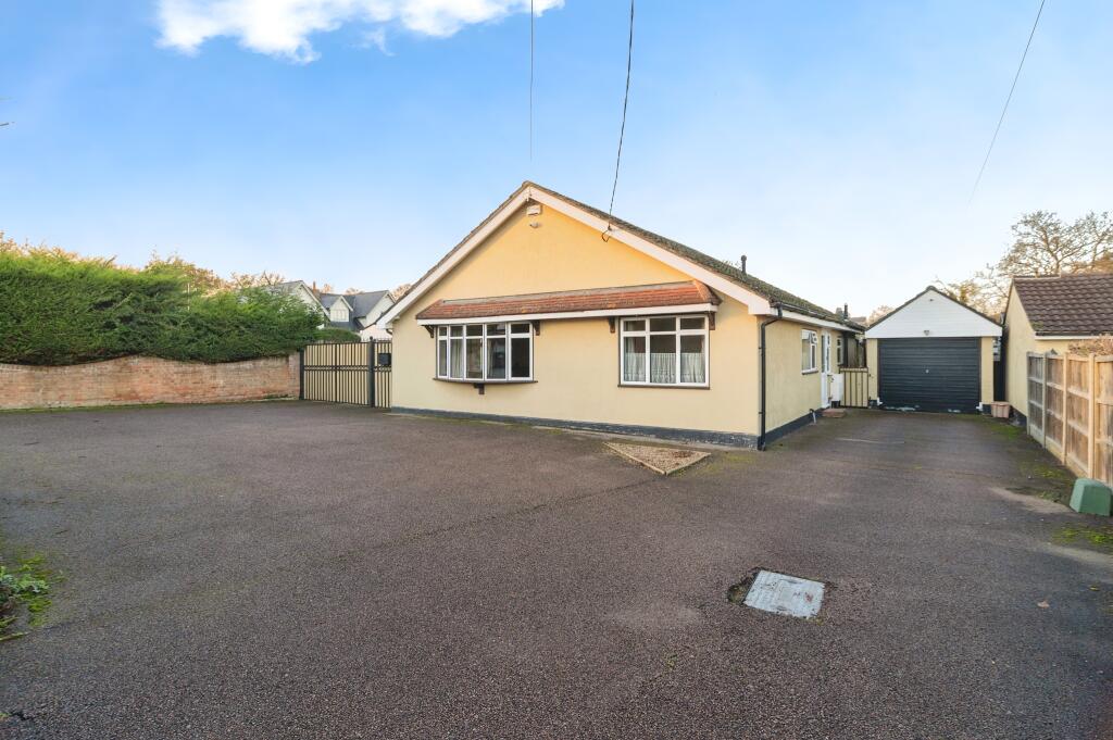 3 bedroom detached bungalow for sale in Vera Road, Billericay, CM11