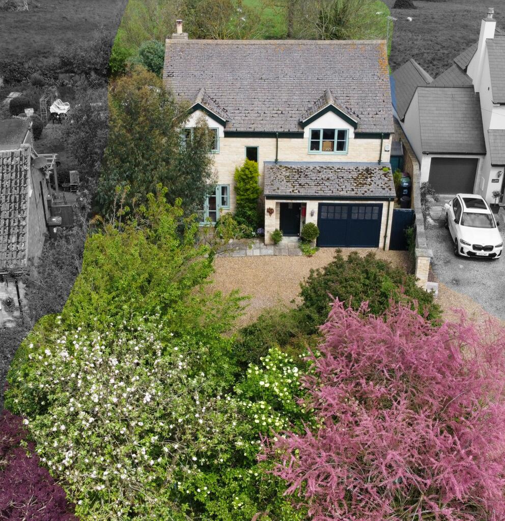 3 bedroom detached house for sale in Pudding Bag Lane, Pilsgate, stamford, PE9