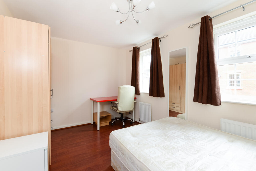 Additional property image - The Runway, Hatfield, AL10