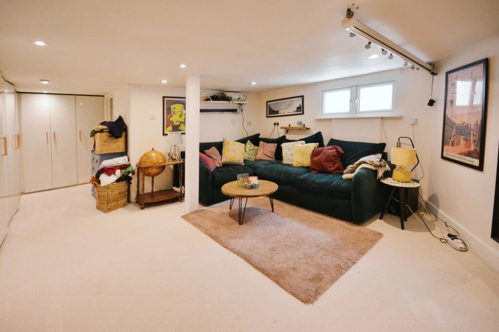 Additional property image - Bedford Road, St. Albans, AL1