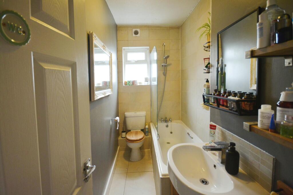 Additional property image - Bedford Road, St. Albans, AL1