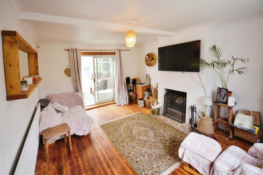 Additional property image - South Farm Cottages, Napsbury, St Albans, AL2