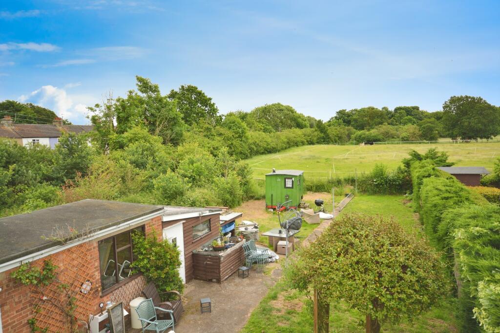 Additional property image - South Farm Cottages, Napsbury, St Albans, AL2