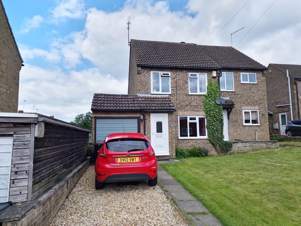 3 bedroom semidetached house for sale in Spencer Road, Long Buckby, NN6