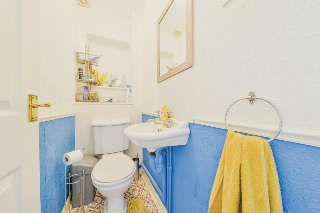 Additional property image - Wellands, Hatfield, AL10