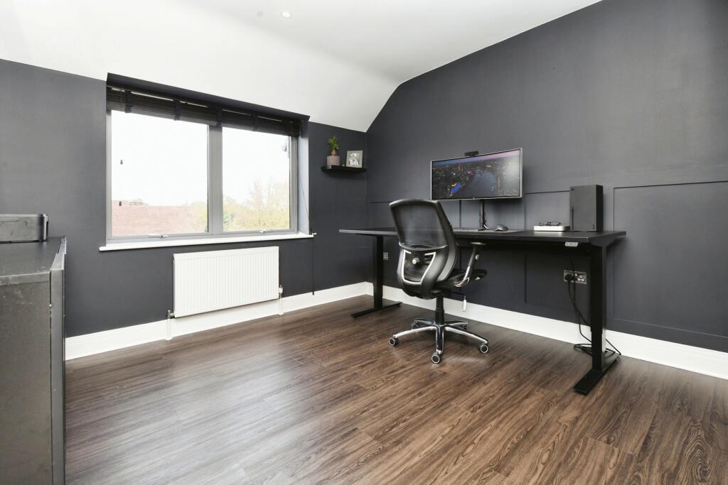 Additional property image - Chantry Gardens, Harlow, CM17