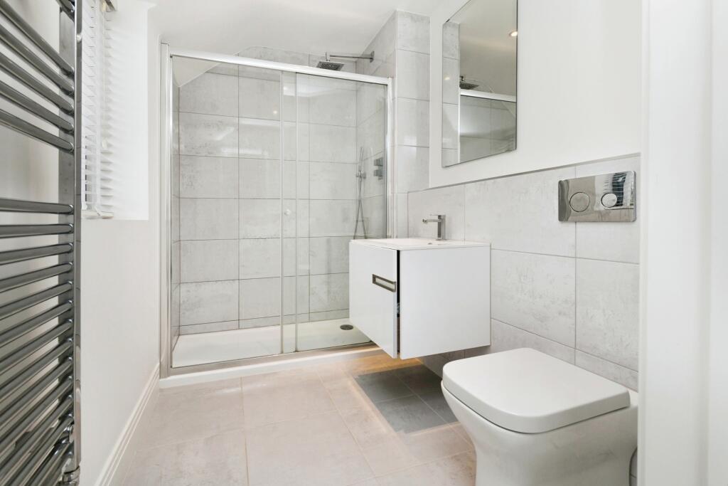 Additional property image - Chantry Gardens, Harlow, CM17