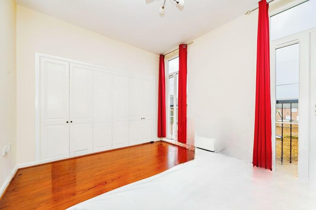 Additional property image - Mosquito Way, Hatfield, AL10