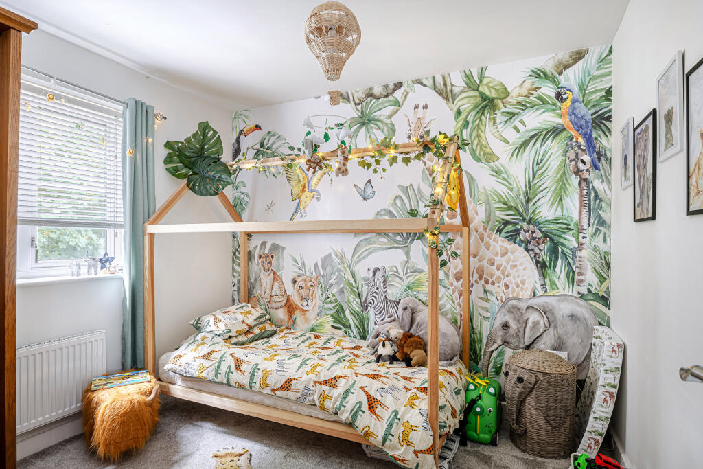 Additional property image - Nuthatch Place, Stansted, CM24