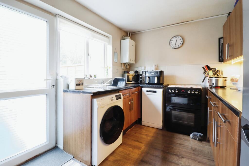 Additional property image - Rowhedge, Brentwood, CM13