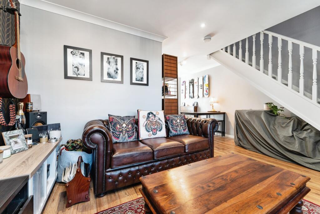 Additional property image - Horsham Close, Haverhill, CB9