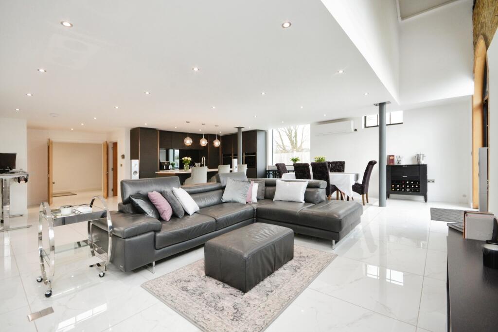 Additional property image - Great Warley Street, Brentwood, CM13