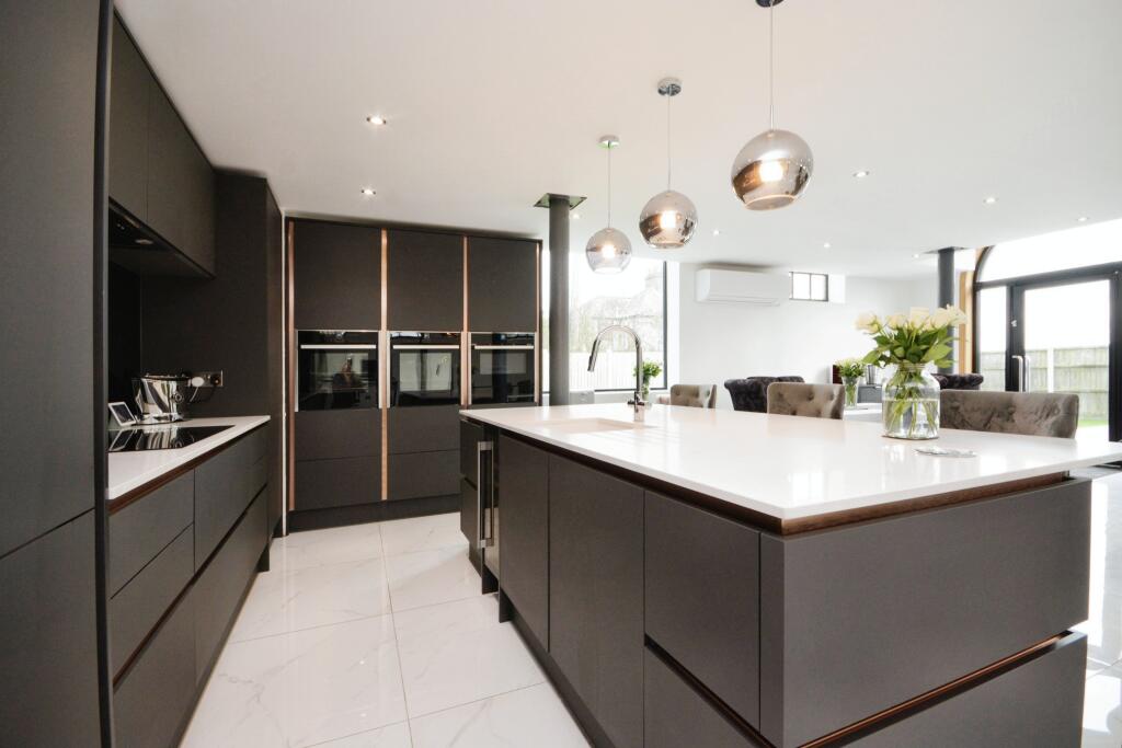 Additional property image - Great Warley Street, Brentwood, CM13