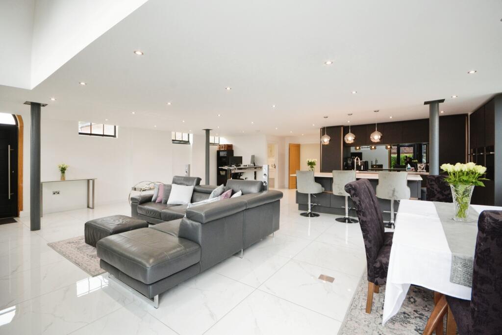 Additional property image - Great Warley Street, Brentwood, CM13
