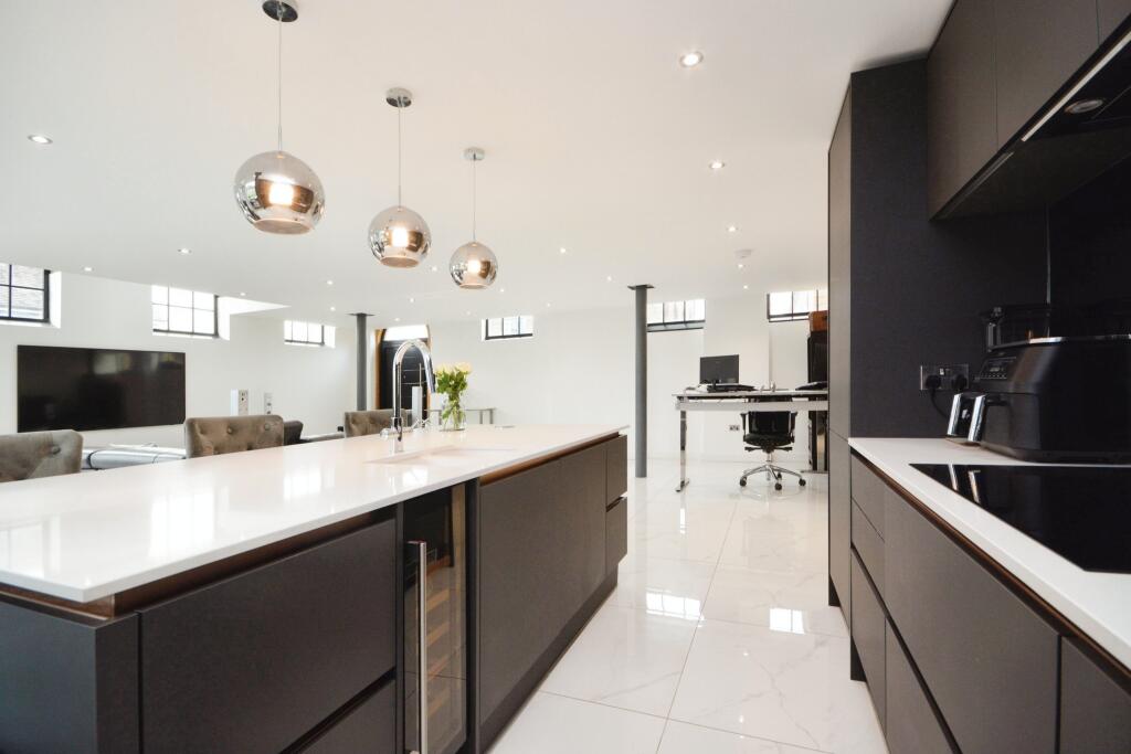 Additional property image - Great Warley Street, Brentwood, CM13
