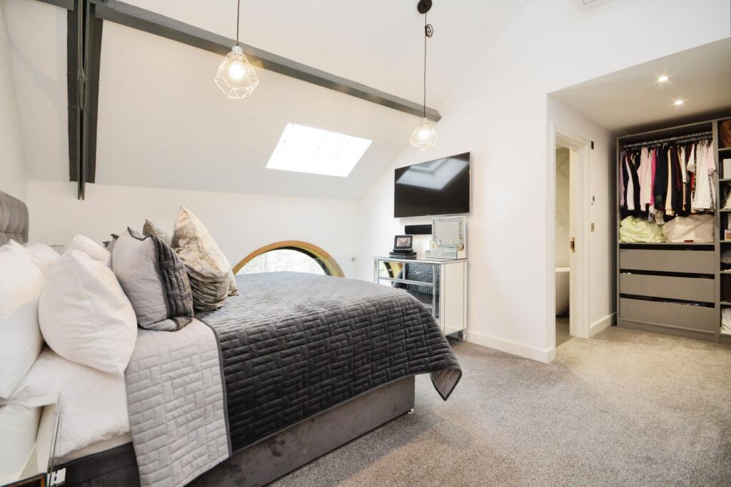 Additional property image - Great Warley Street, Brentwood, CM13