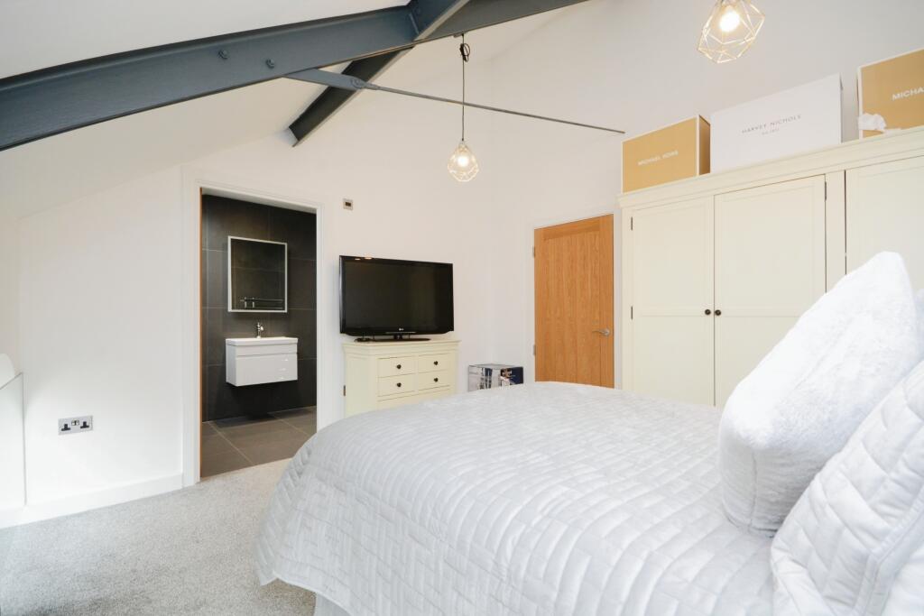 Additional property image - Great Warley Street, Brentwood, CM13
