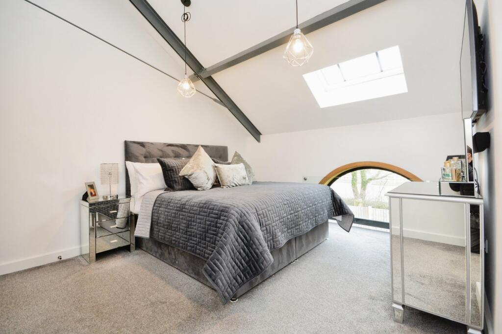 Additional property image - Great Warley Street, Brentwood, CM13