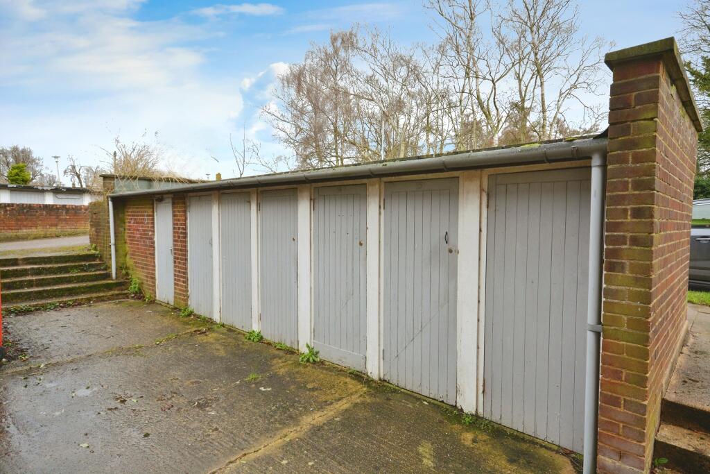 Additional property image - Springfields, Welwyn Garden City, AL8