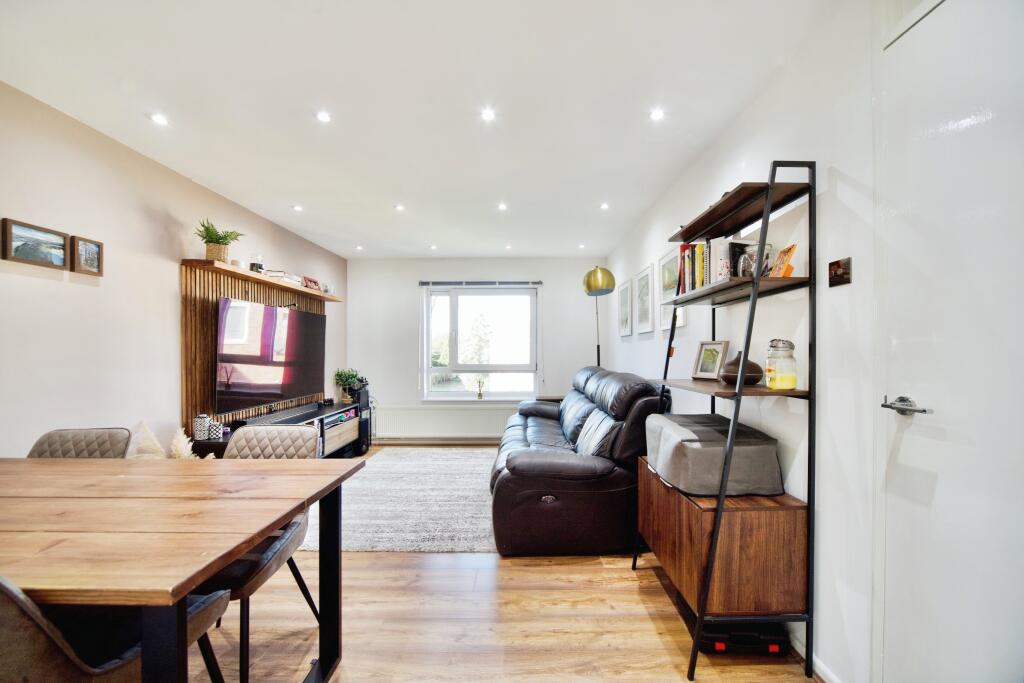 Main image of property: Priors Mead, Enfield, EN1
