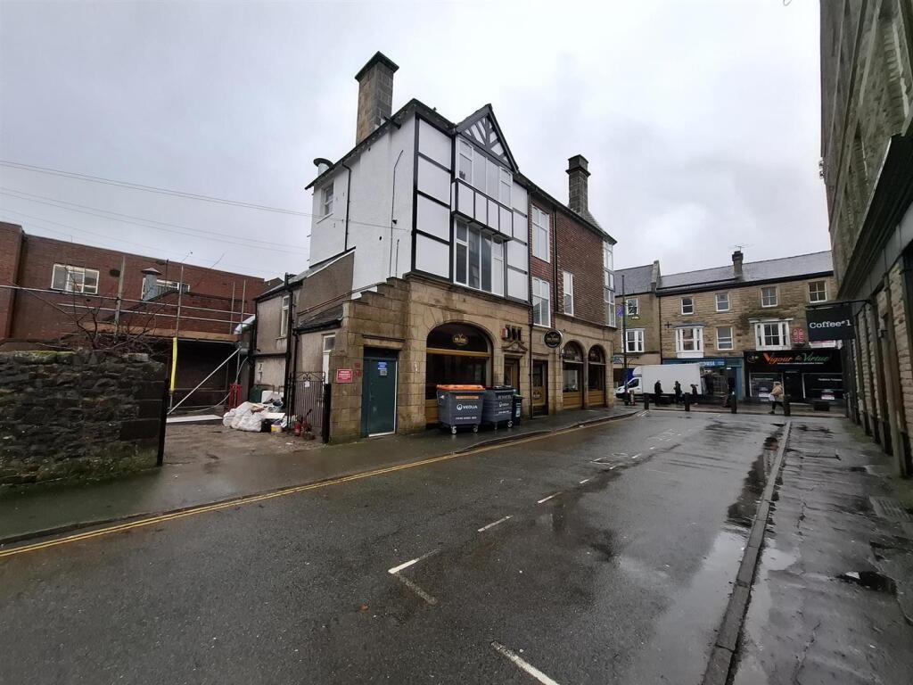 Main image of property: Spring Gardens, Buxton